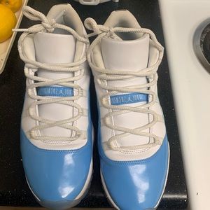 Retro Jordan 11 UNC low top sz 12